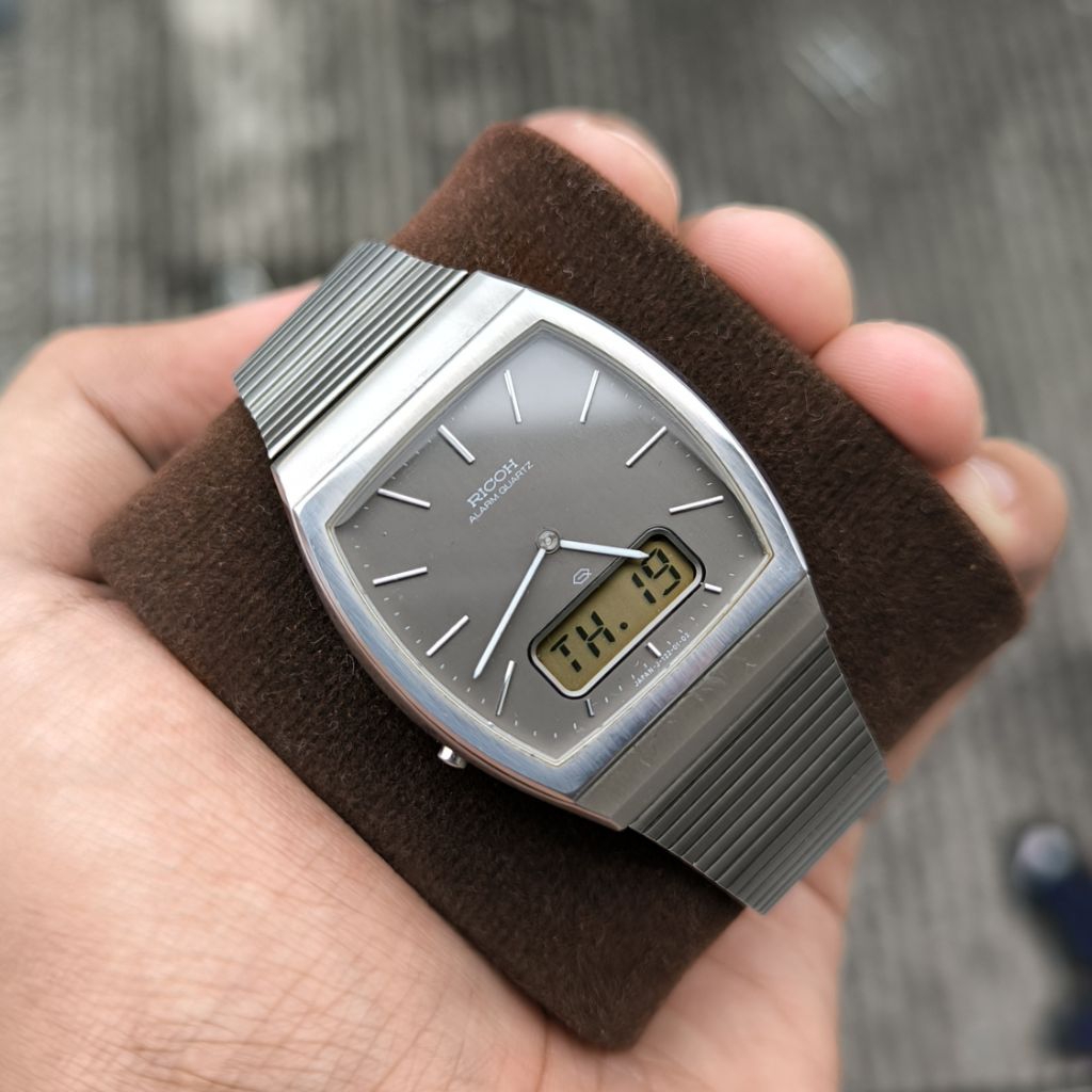 JAM RICOH ANADIGI ALARM VINTAGE 1970s