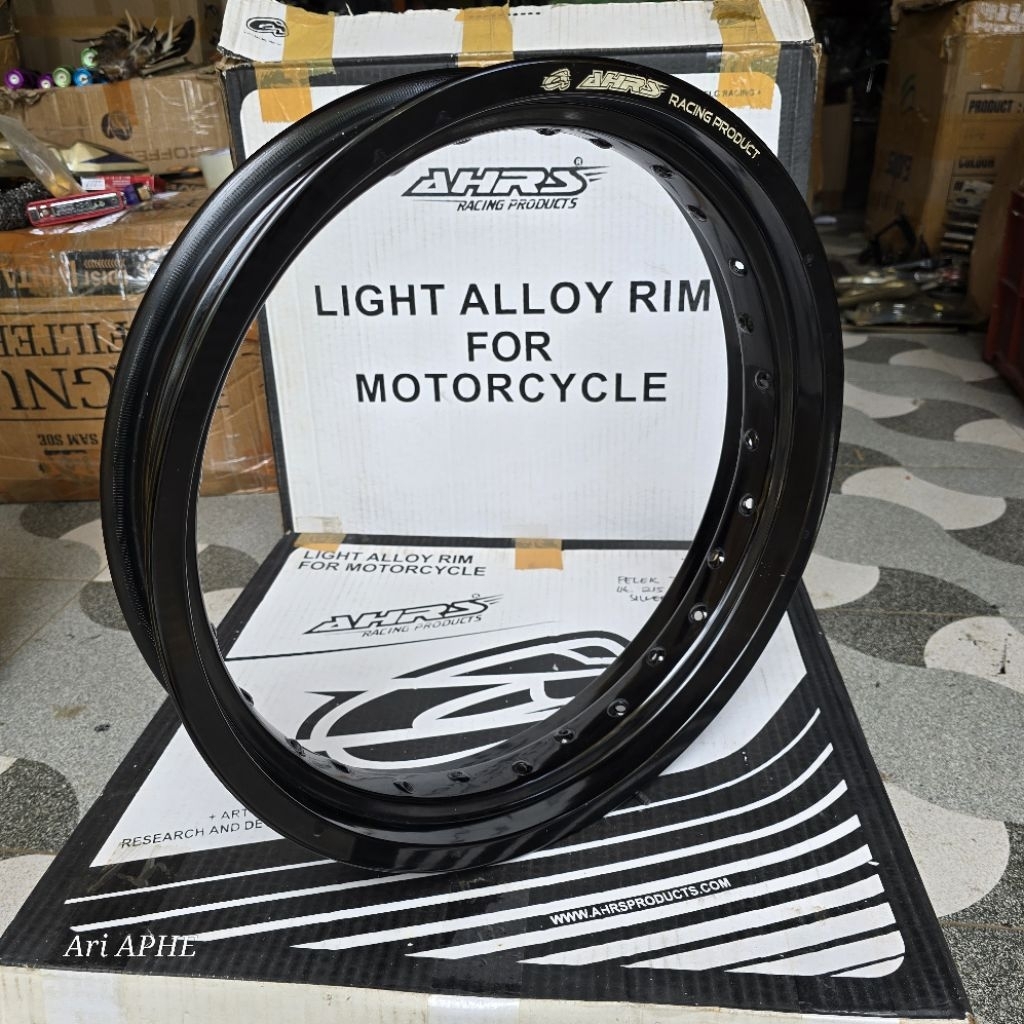 PROMO rim velg AHRS original WM shape 300 ring 17 hole 28 warna hitam glosy - velg alloy almunium