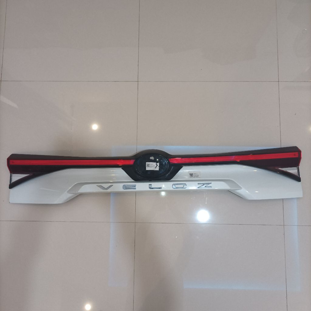 TRUNK LID AVANZA VELOZ 2022 UP ORIGINAL