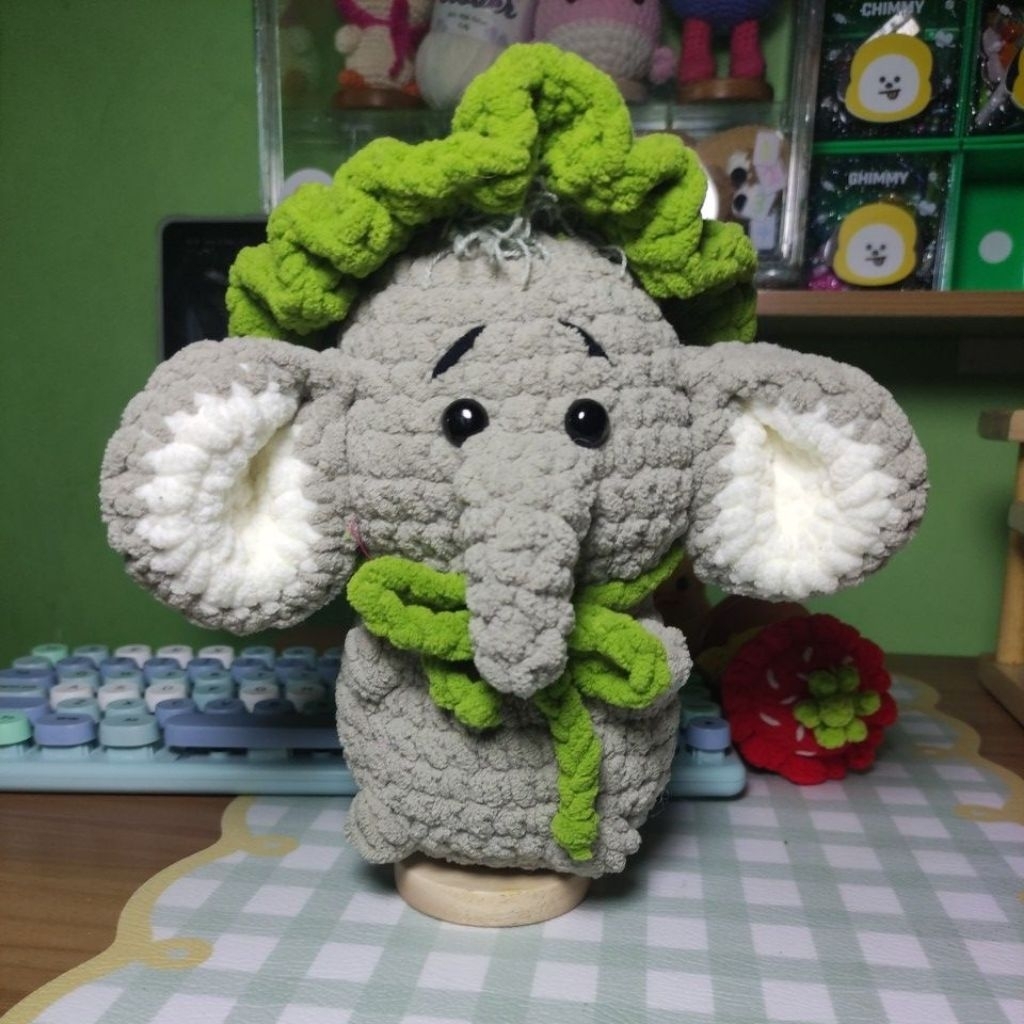GAJAH JUMBO - BONEKA AMIGURUMI RAJUT