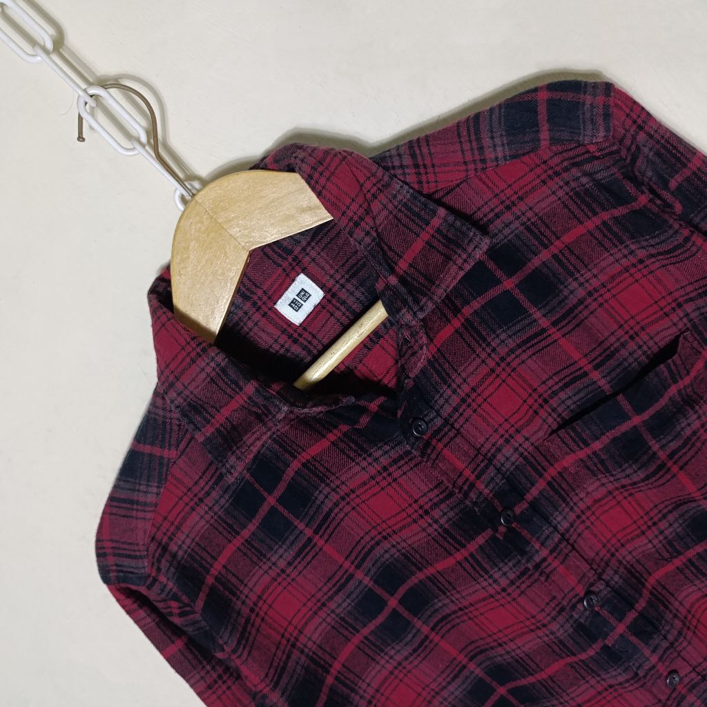 [Flannel Uniqlo] Kemeja Flanel Veterano Long Sleeve Shirt Merah Hitam Size M