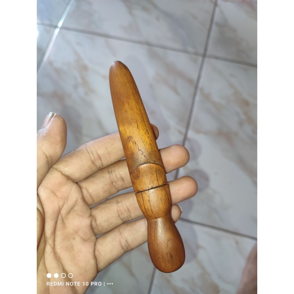 Keris tumbak menur payung agung buntel mayit