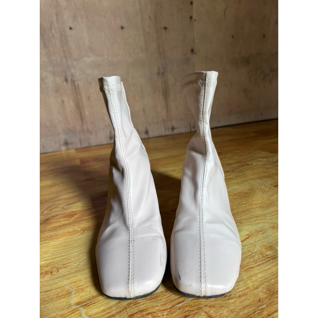Sepatu Boots 5cm