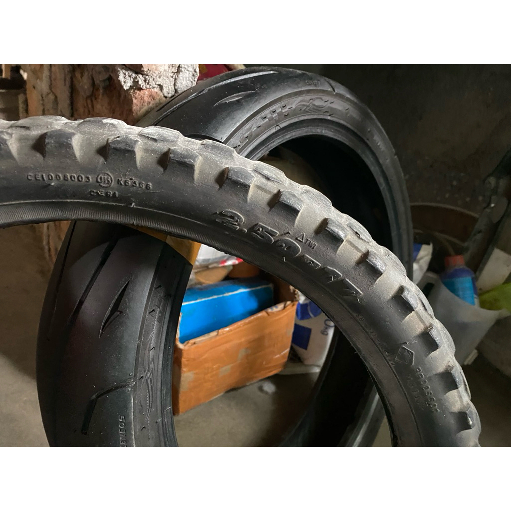 BAN MOTOR 17 RANDOM UK STANDRT ALL MERK