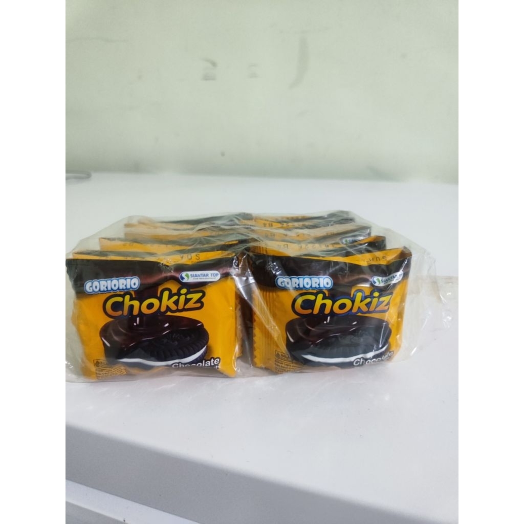 Biskuit Goriorio Chokiz - Coklat Lapis Coklat, 9.5g