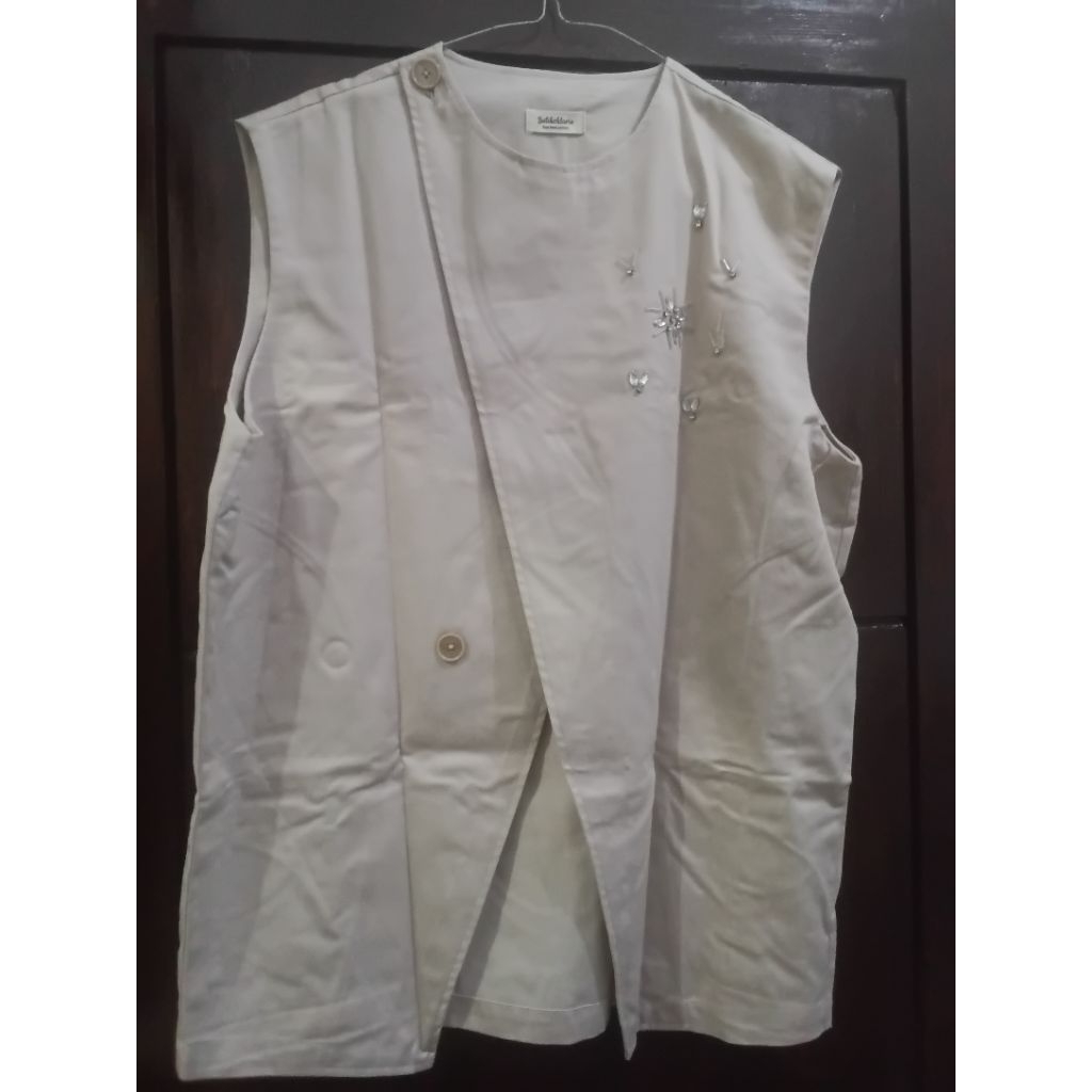 vest cream butik chlaris