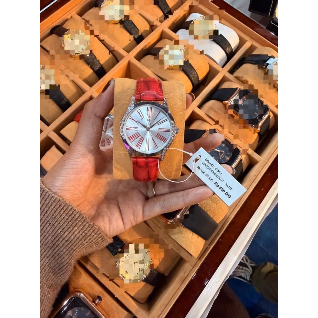 jam tangan merah omj