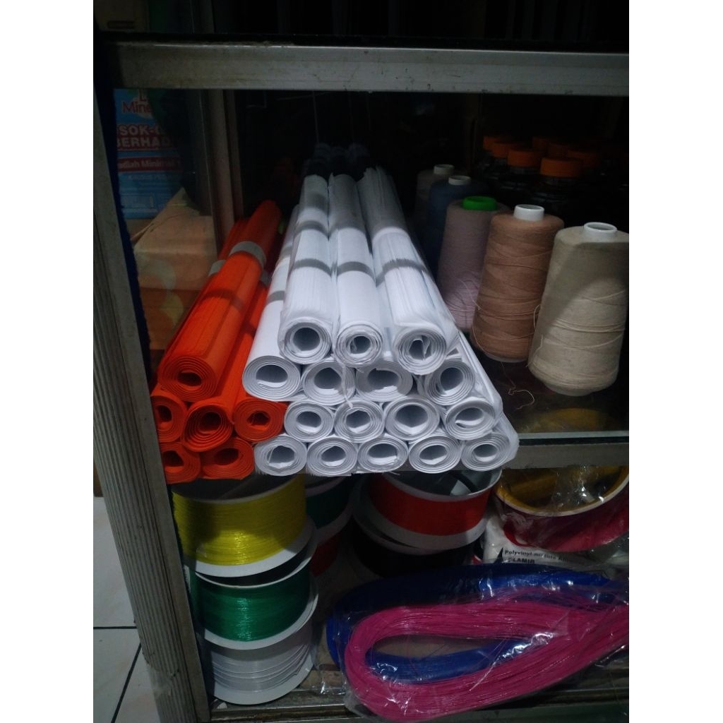 Kertas Layangan / Kertas Minyak 50 Pcs