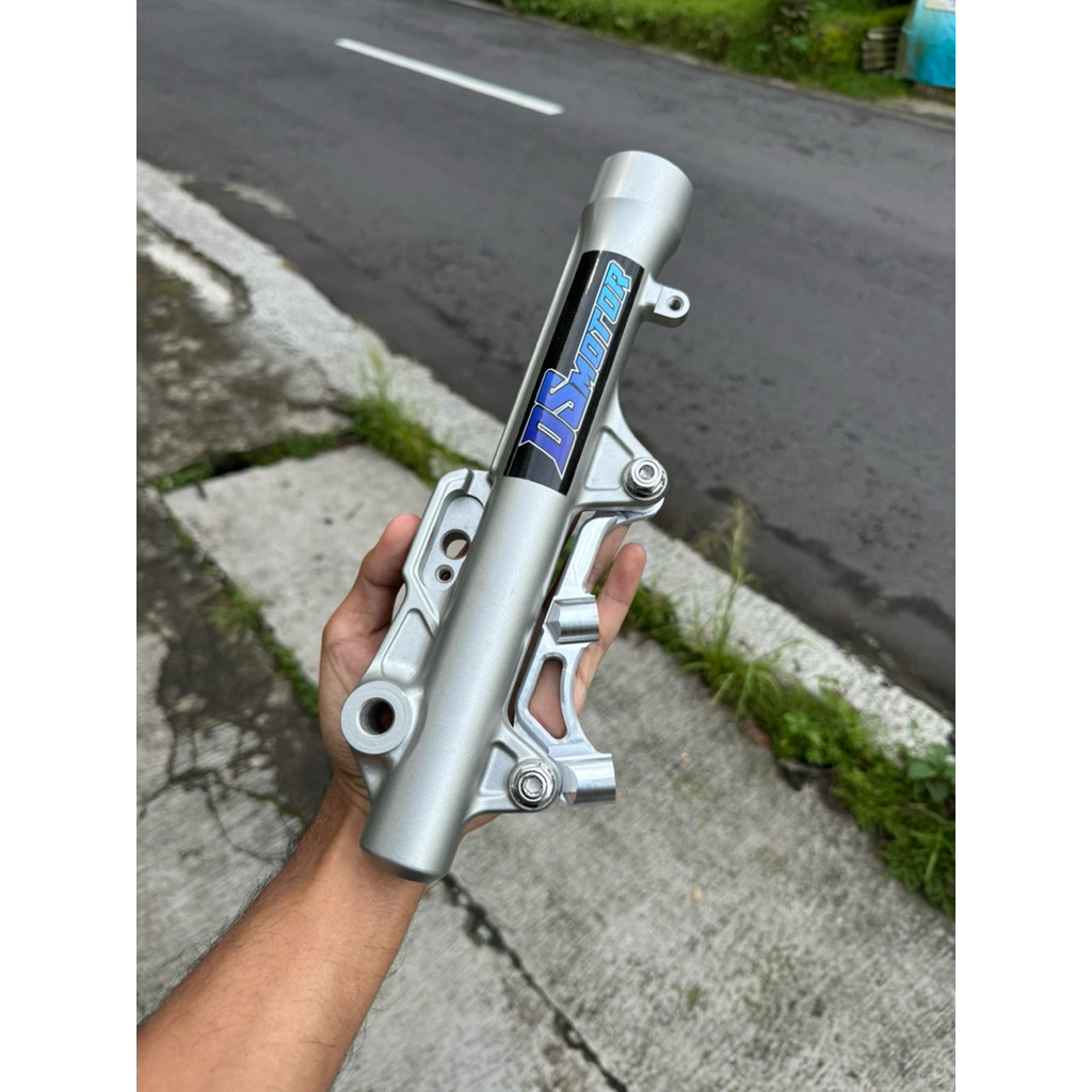 breket braket dudukan kaliper giant brcmbo fjn mfz STYLO160 ABS STYLO 160 ABS disc piringan cakram u