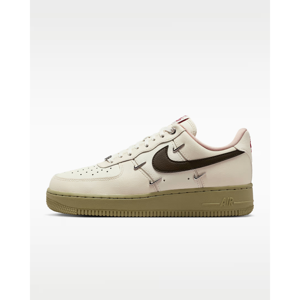 Air Force 1 '07 LX sepatu olahraga Air Force 1 wanita tahun baru