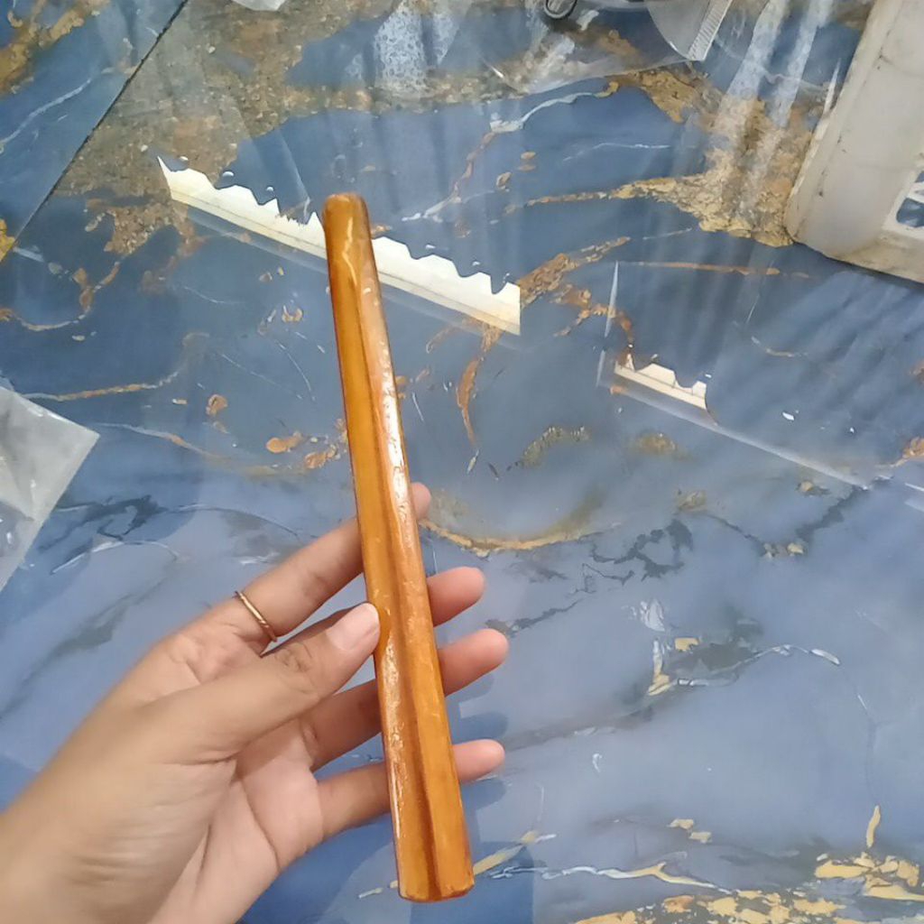 ONCE pipa tulang paus