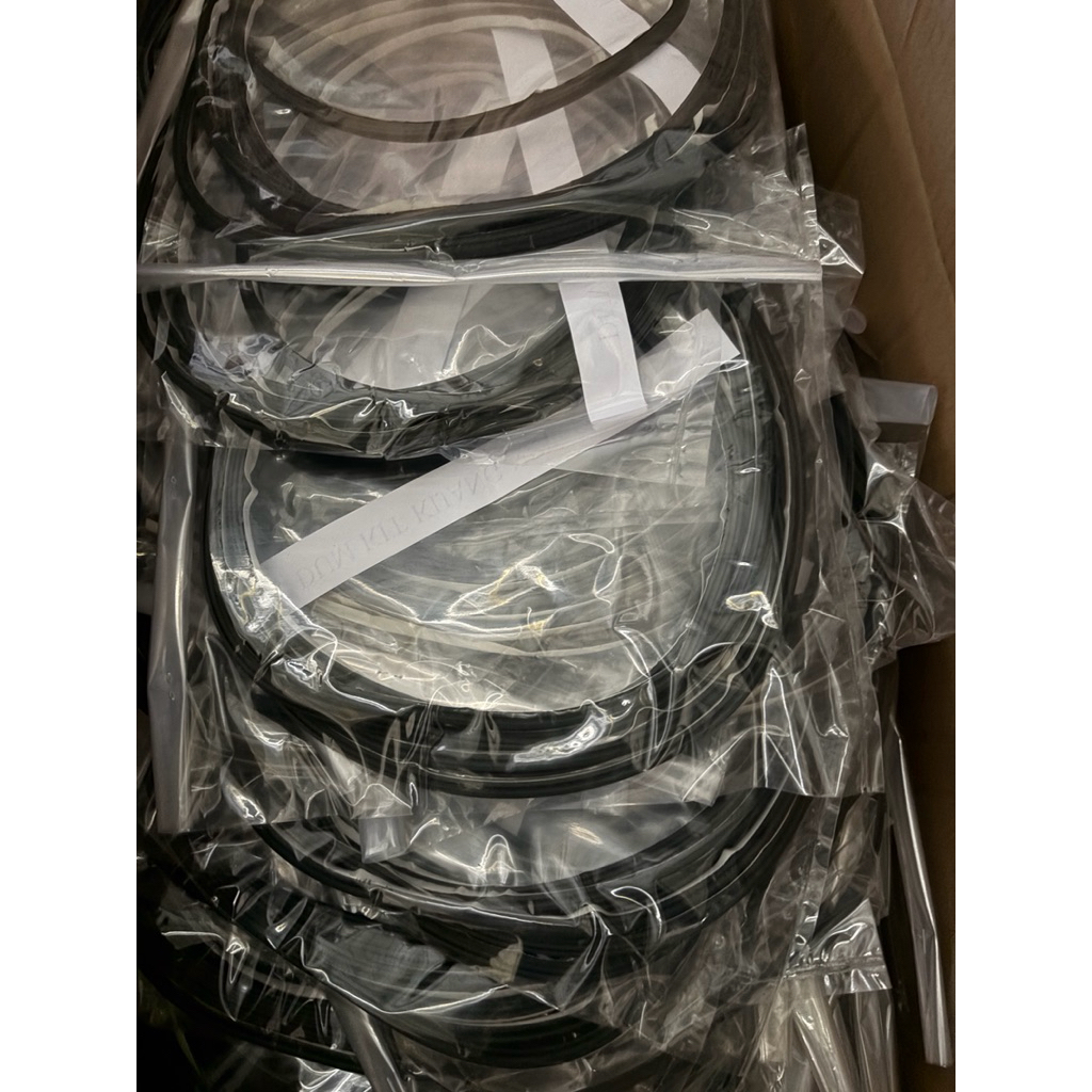 KARET KACA DEPAN BRIO / MOBILIO