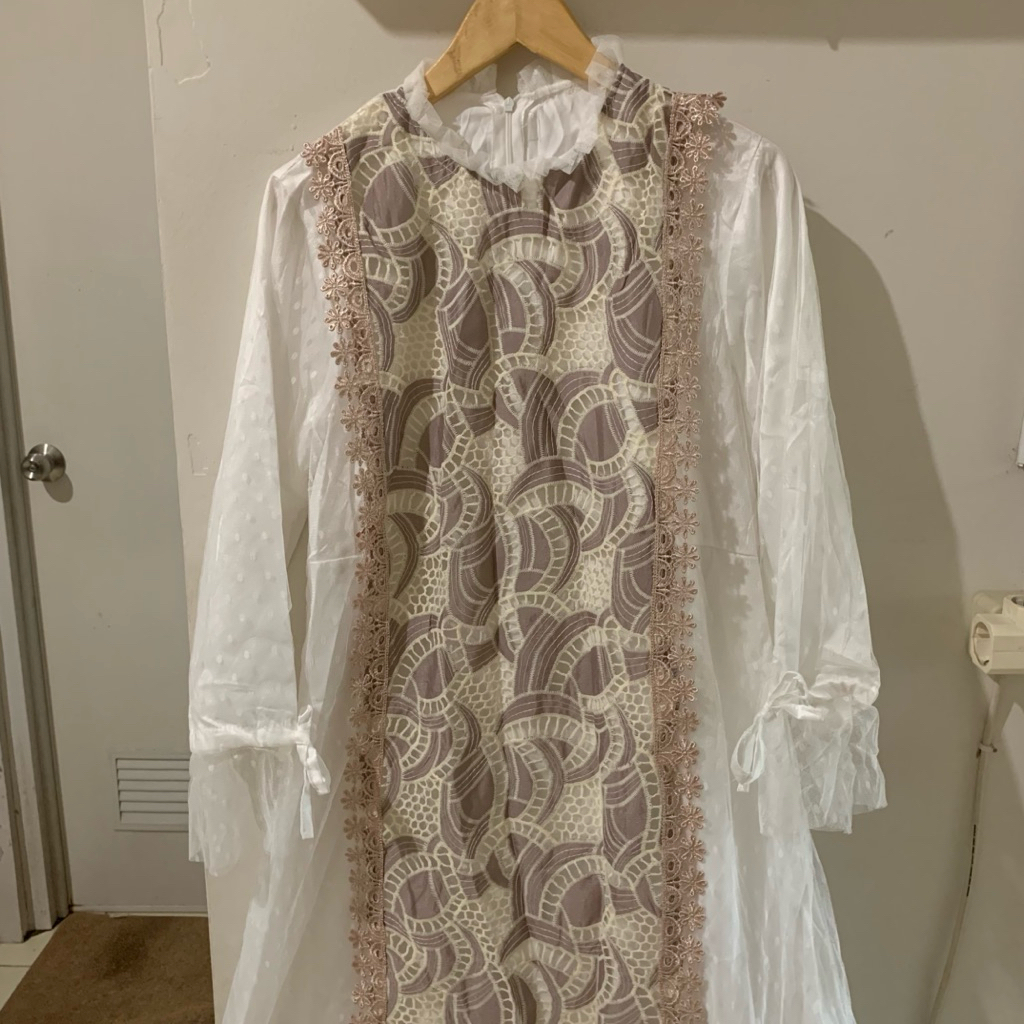 gamis outer brukat renda tile - gamis brokat tile dot cantik warna putih - gamis raya brukat
