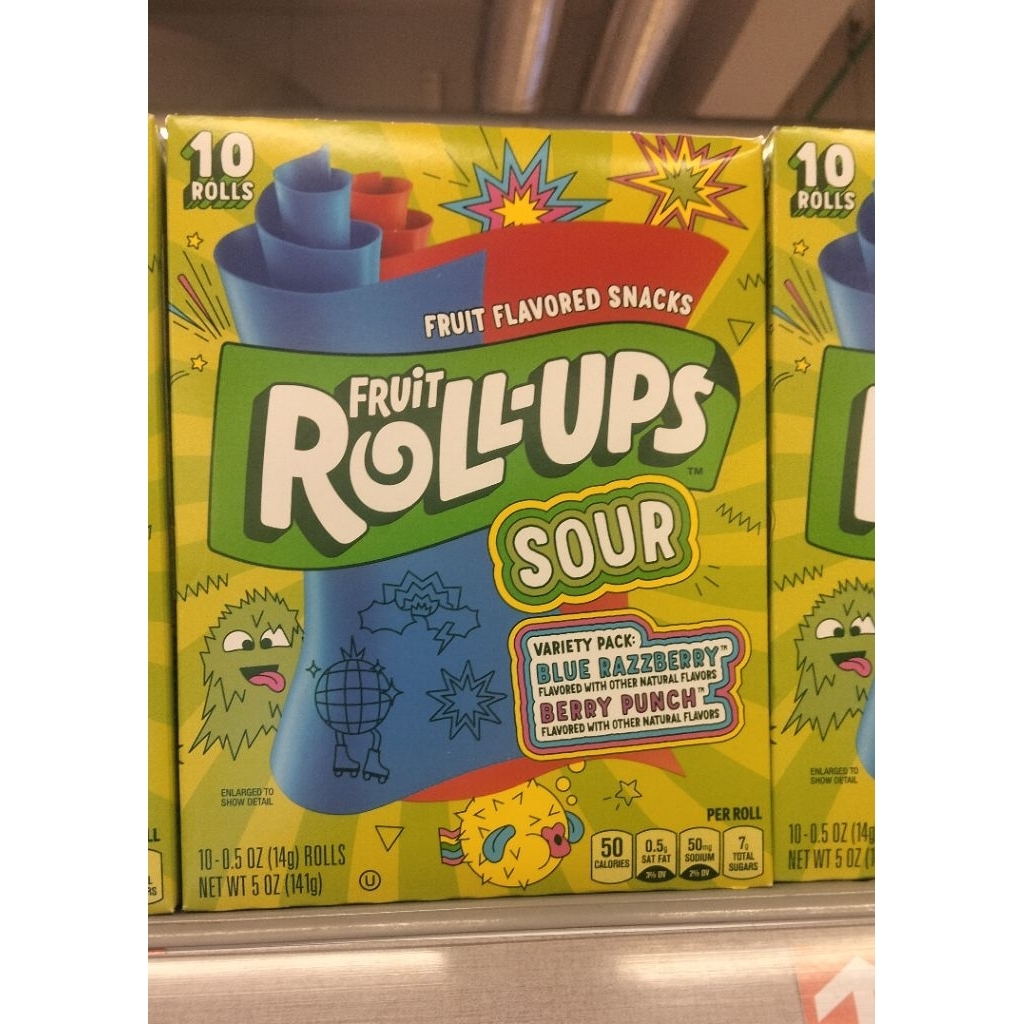 Fruit roll-ups sour 41gram/kotak