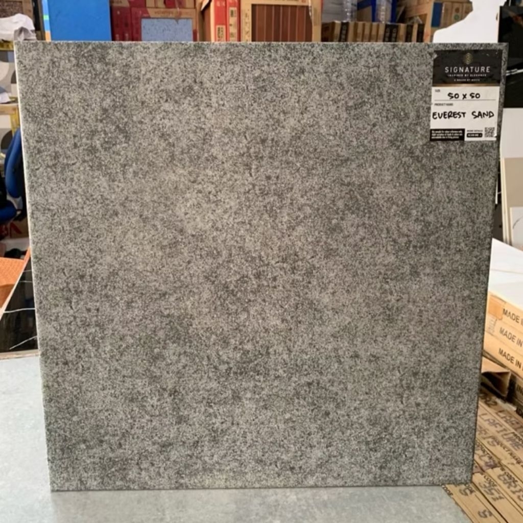 (Ongkir Diluar Aplikasi) Keramik Lantai Matte 50x50 EVEREST SAND Mulia