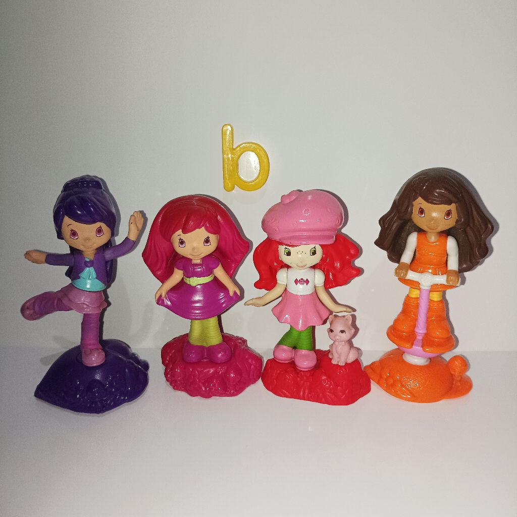 Figure Mcd Strawberry Shortcake