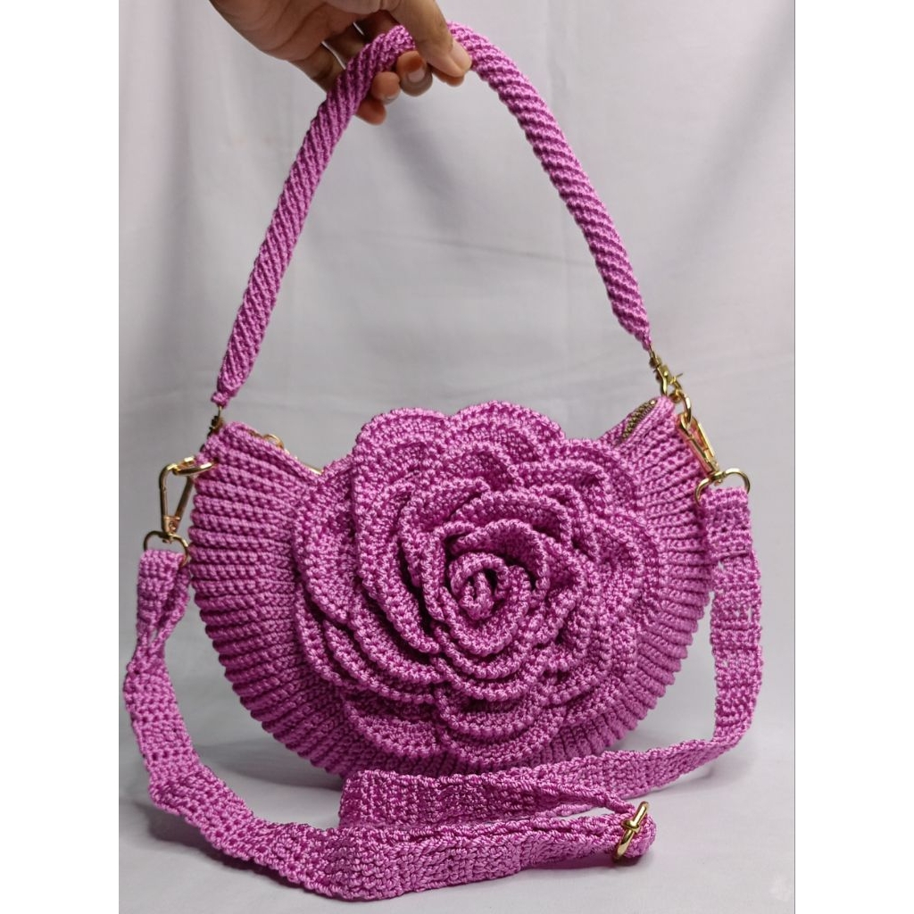 TAS RAJUT SELEMPANG MOTIF BUNGA HANDMADE {motif_mawar}