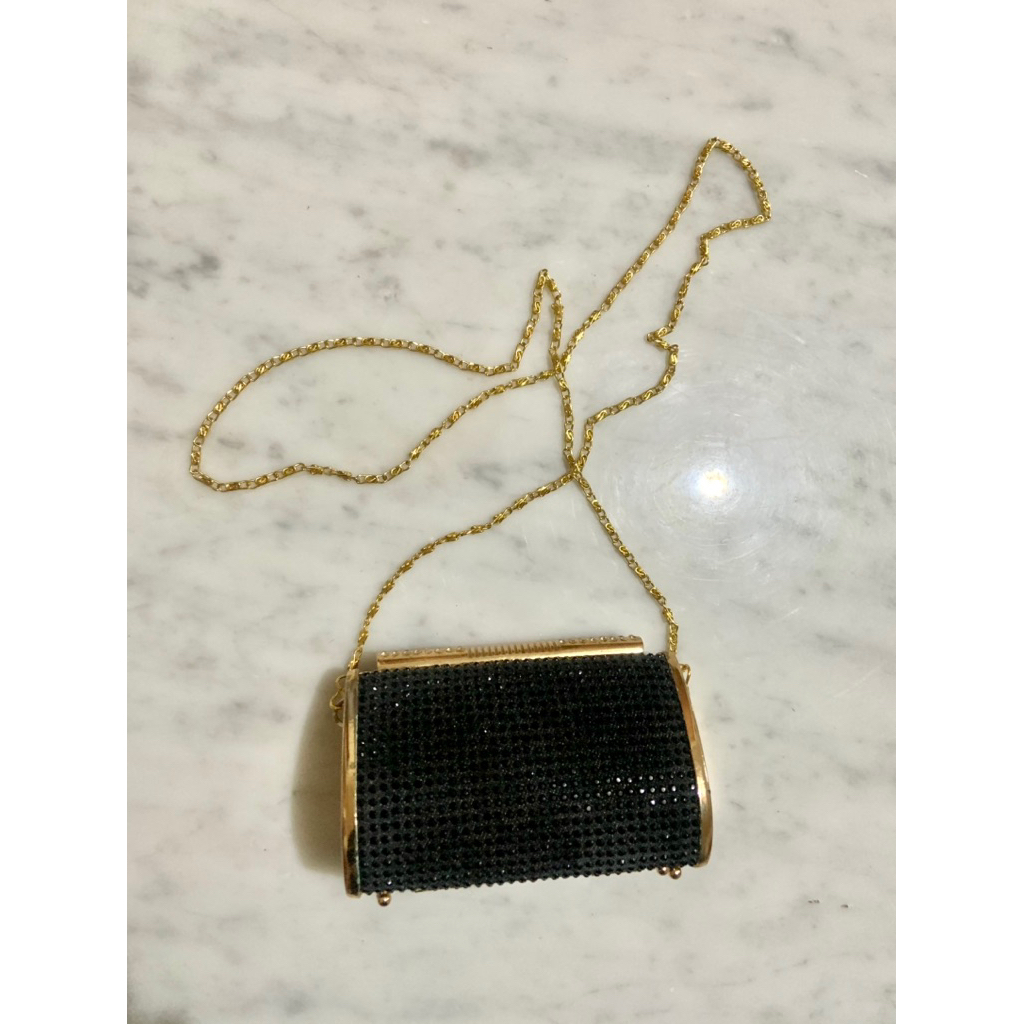 preloved tas slempang kondangan mini black gold