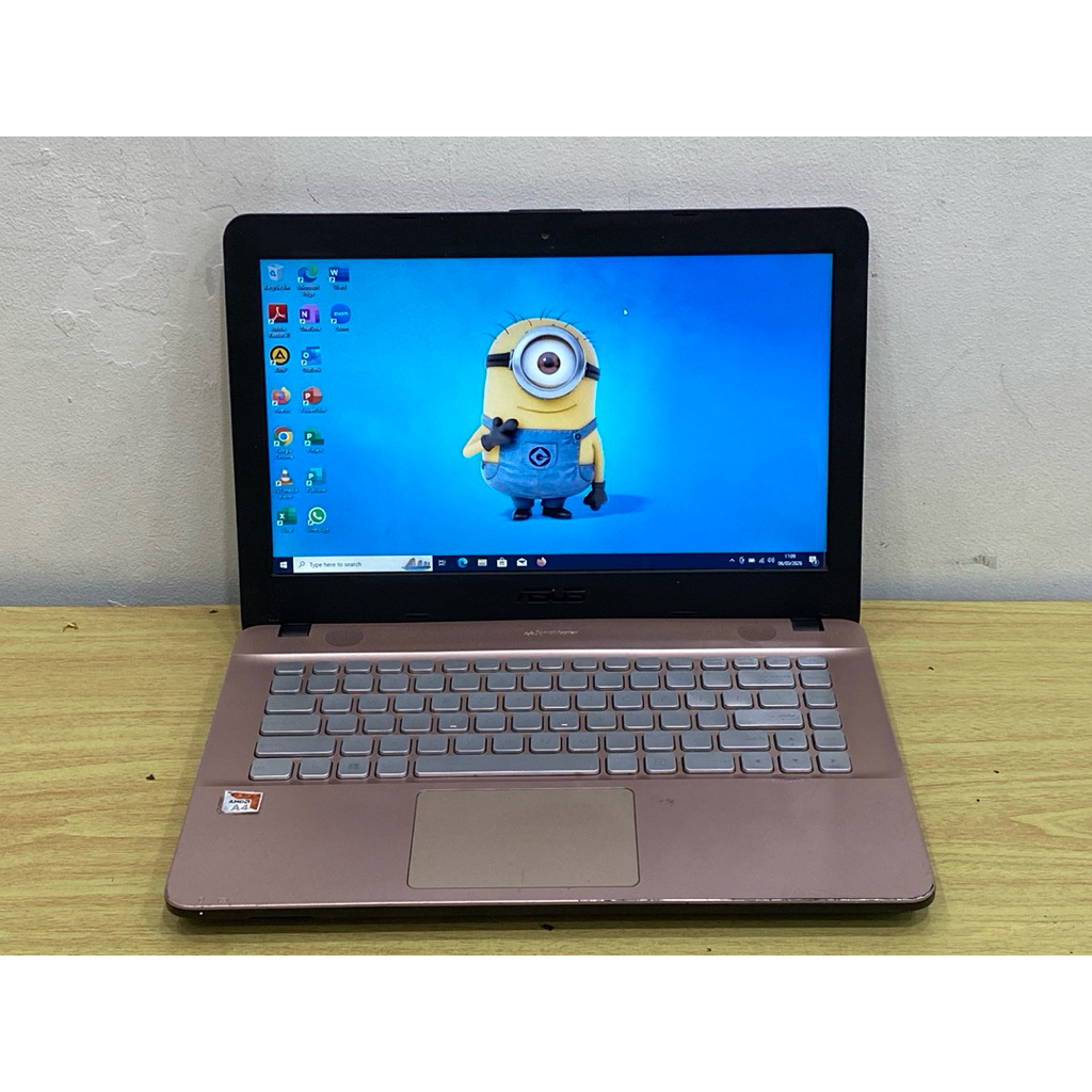 Laptop Asus X441BA a4