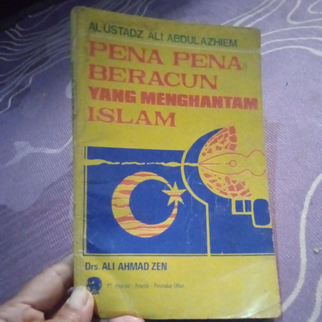 buku Pena pena Beracun yang Menghantam Islam, buku original jadul