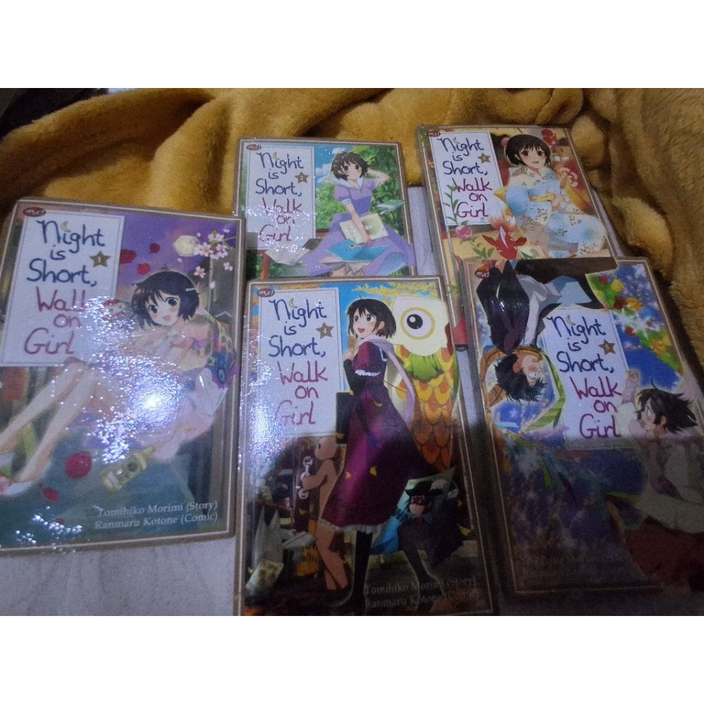 buku komik/manga Night is Short, Walk on Girl 1-5 (tamat) + bonus free 1 komik random