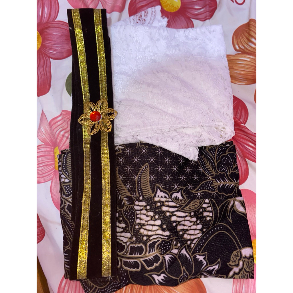one set kebaya preloved