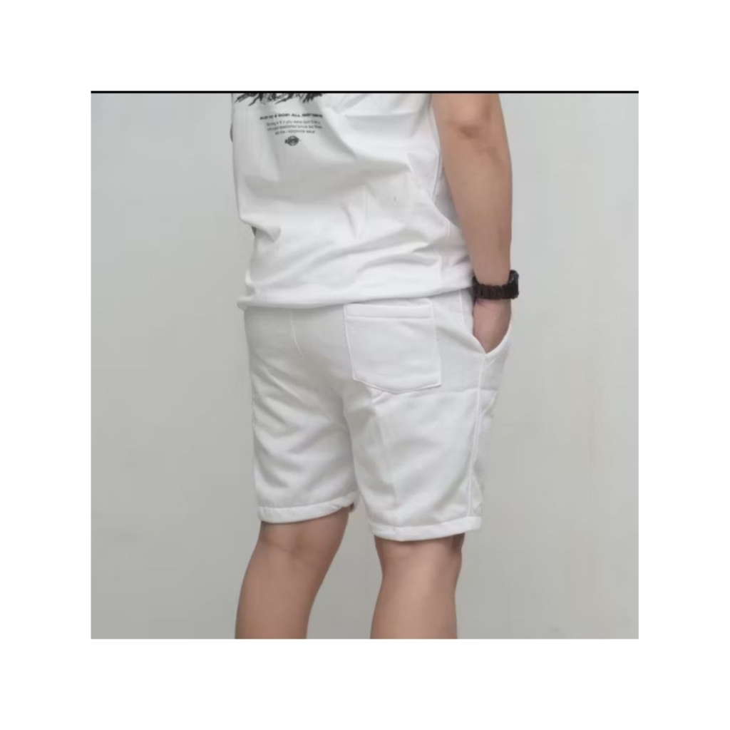 celana pendek putih pria