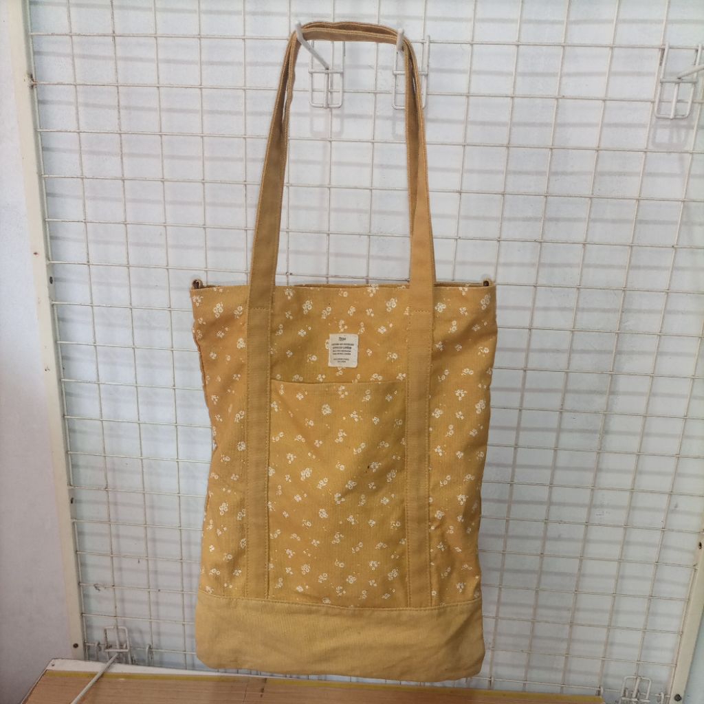 Typo yellow canvas tote bag- 32x43cm