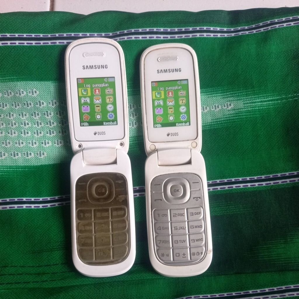 Samsung flip duos bekas layak pakai normal