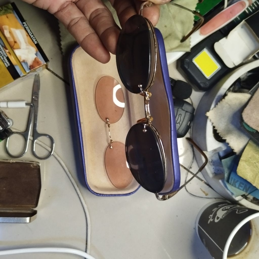 vintage frame kacamata beverly hills 90210 lapis emas asli