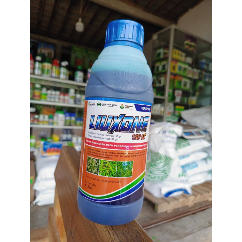 LIUXONE 150SL HERBISIDA PARAQUAT KANDNUNGAN 150 SL DARI PETROSIDA GRESIK