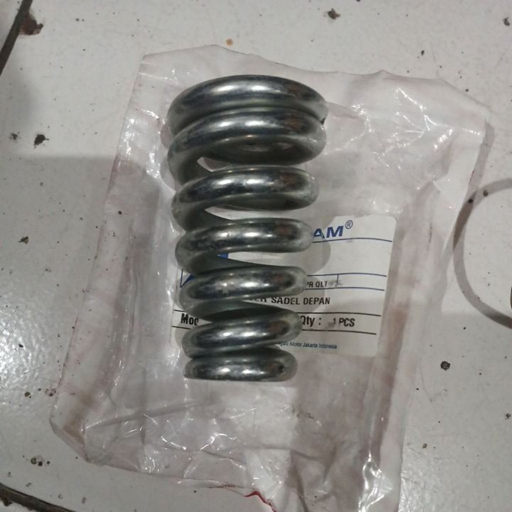 per keong jok depan vespa
