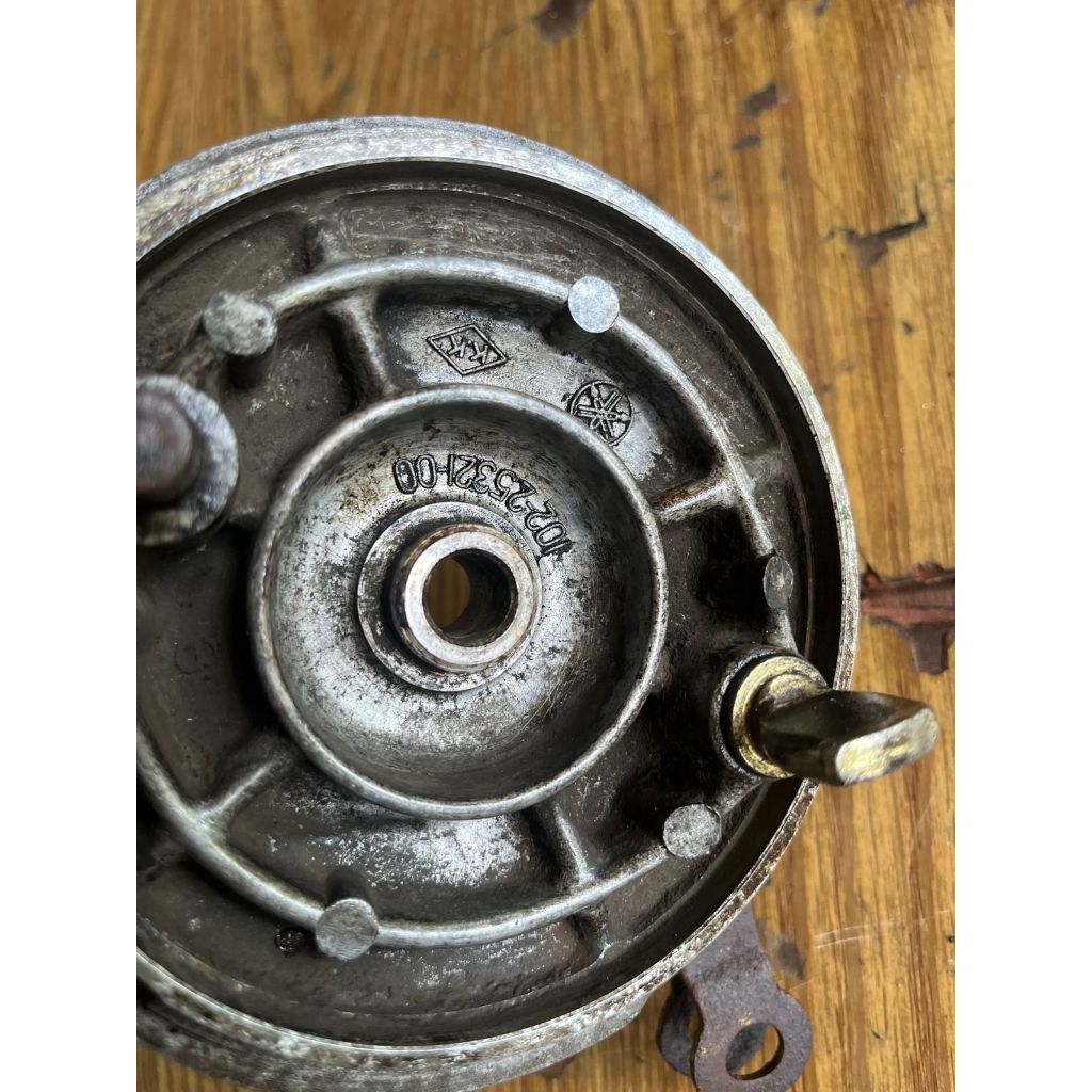 cover tromol belakang / tutup tromol belakang yamaha rs100 ls3 l2s l2g original / 2923