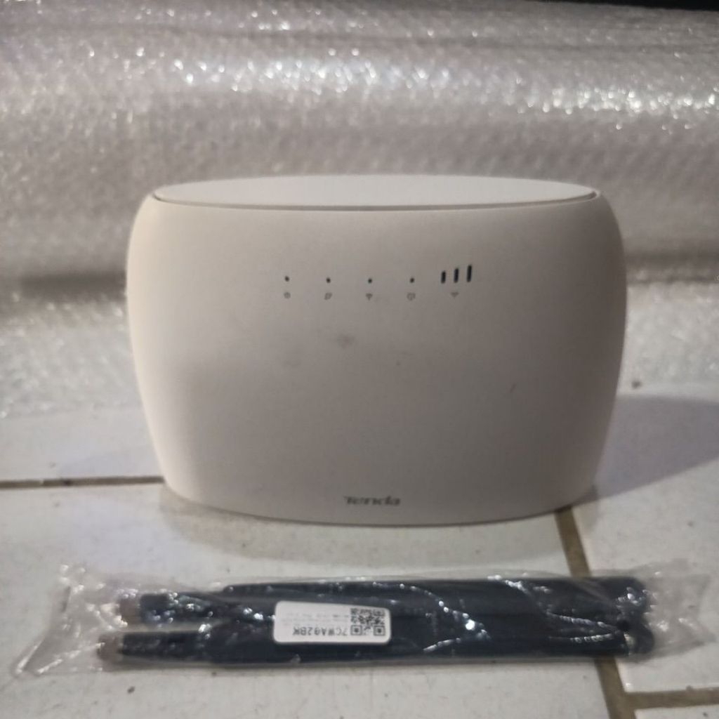 Modem Tenda 4G03 N300