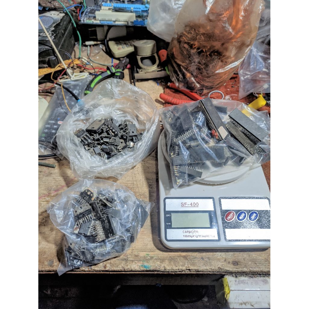 ic cucuk ic sisir dan transistor bekas