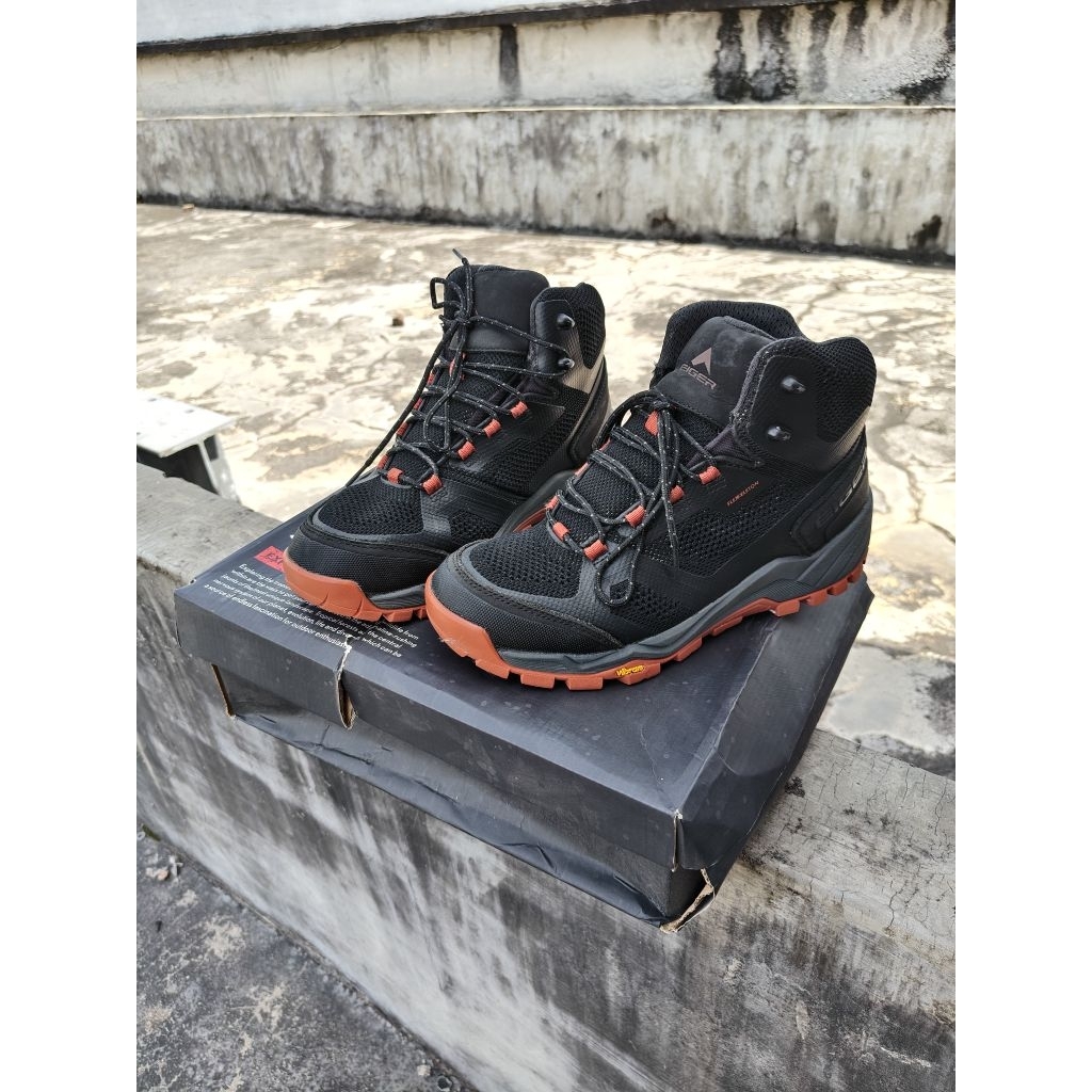 EIGER VIPERA SHOES
