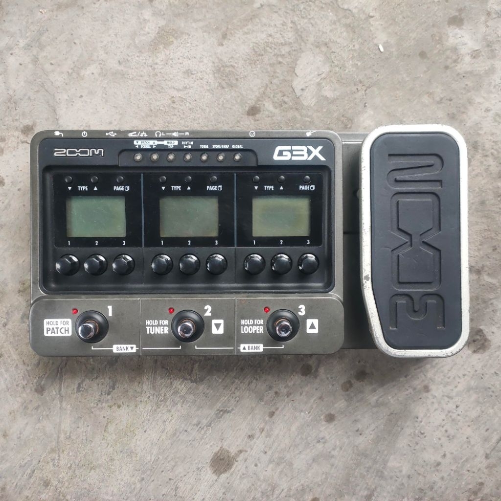 EFEK GITAR SECOND / EFEK GITAR BEKAS / ZOOM G3X / EFEK GITAR ZOOM / EFEK ZOOM G3X BEKAS / ZOOM G3X /