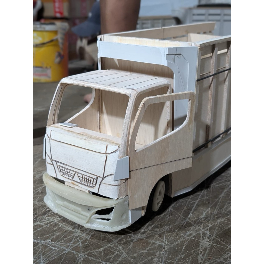 Miniatur truk canter skala 14 full buka/ truk canter skala 14/ truk oleng/ miniatur truk