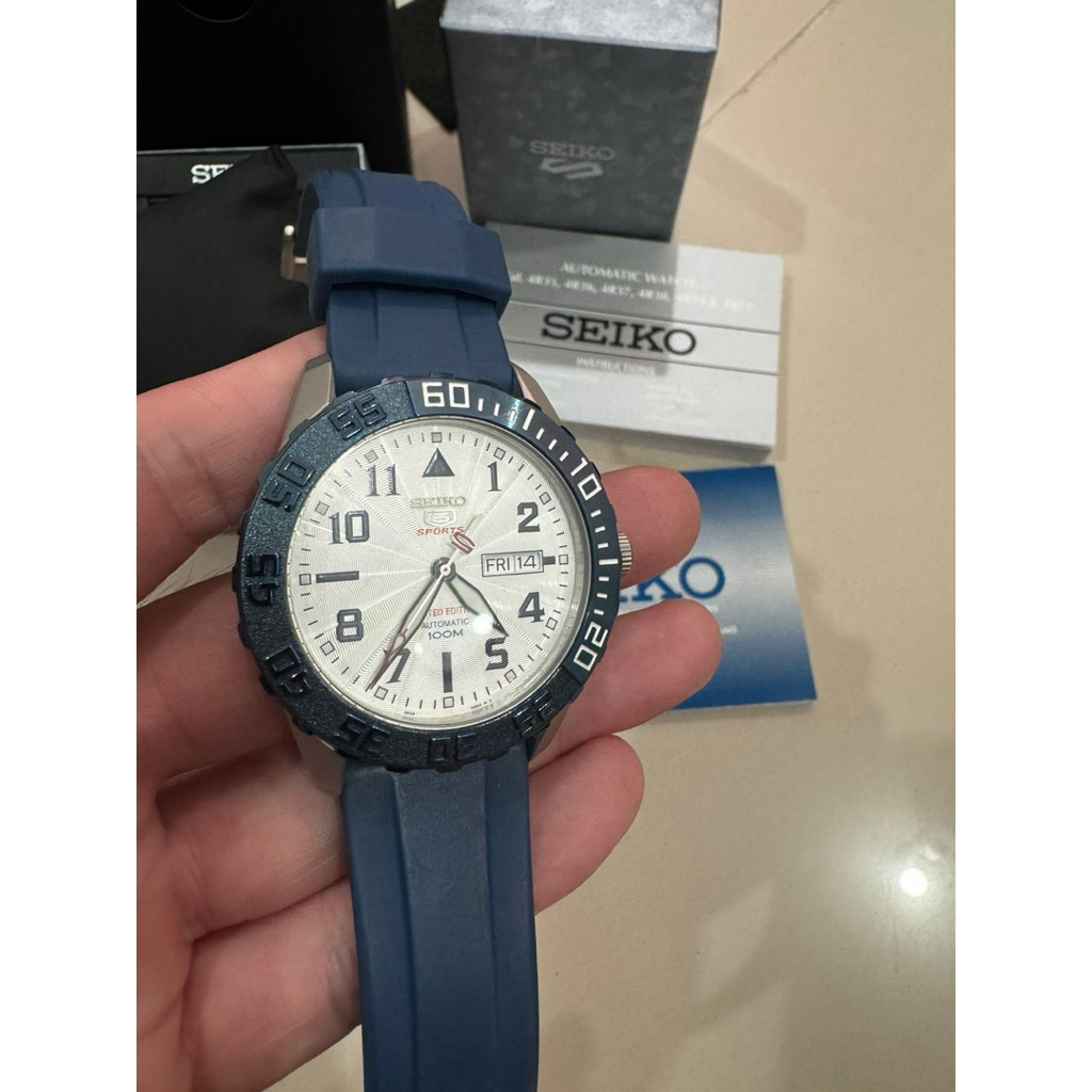 Seiko 5 Sports Mt. Fuji Limited Edition [SECOND]