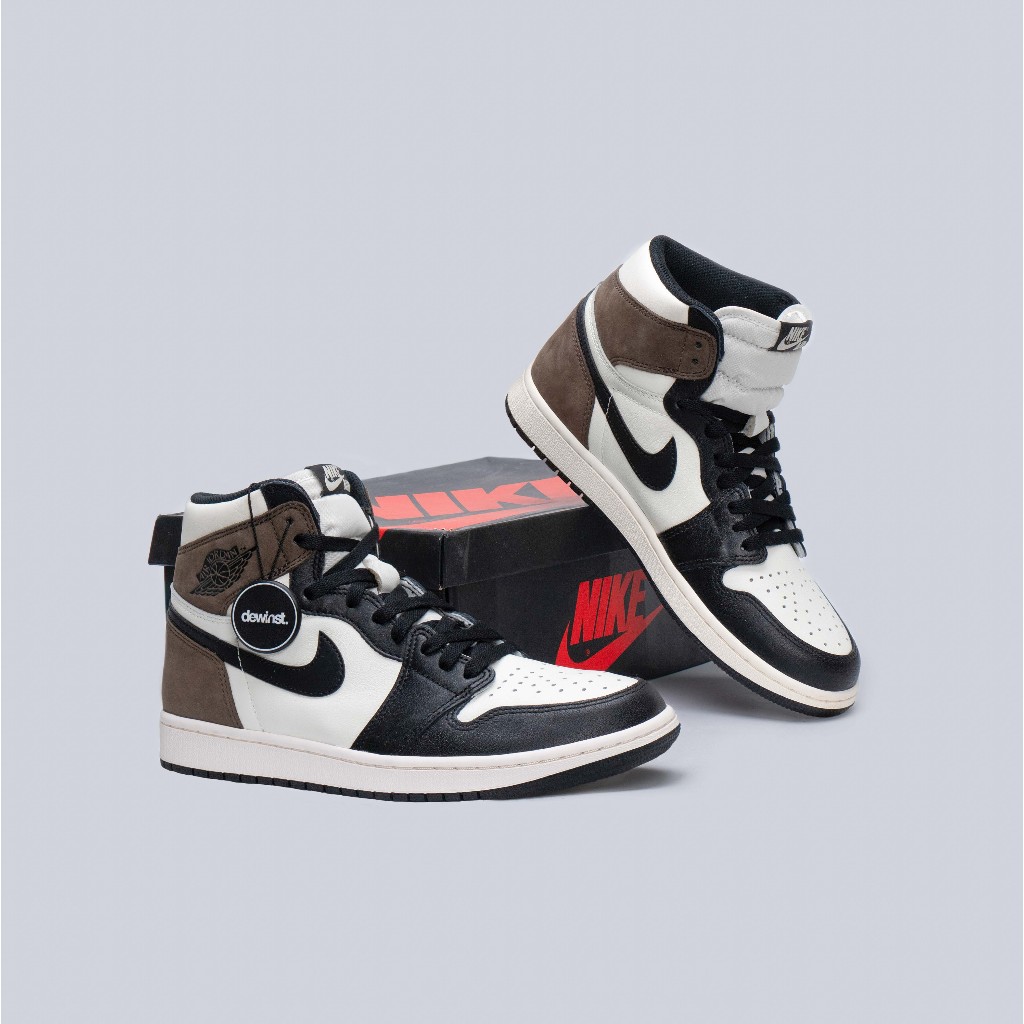 Air Jordan 1 Retro High OG Dark Mocha