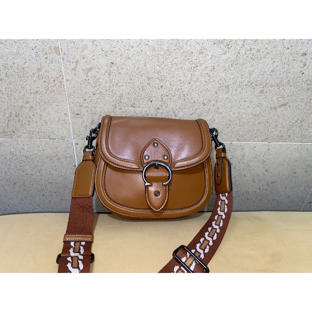tas sling bag wanita brand Coach full kulit leather brown coklat LIKE NEW preloved