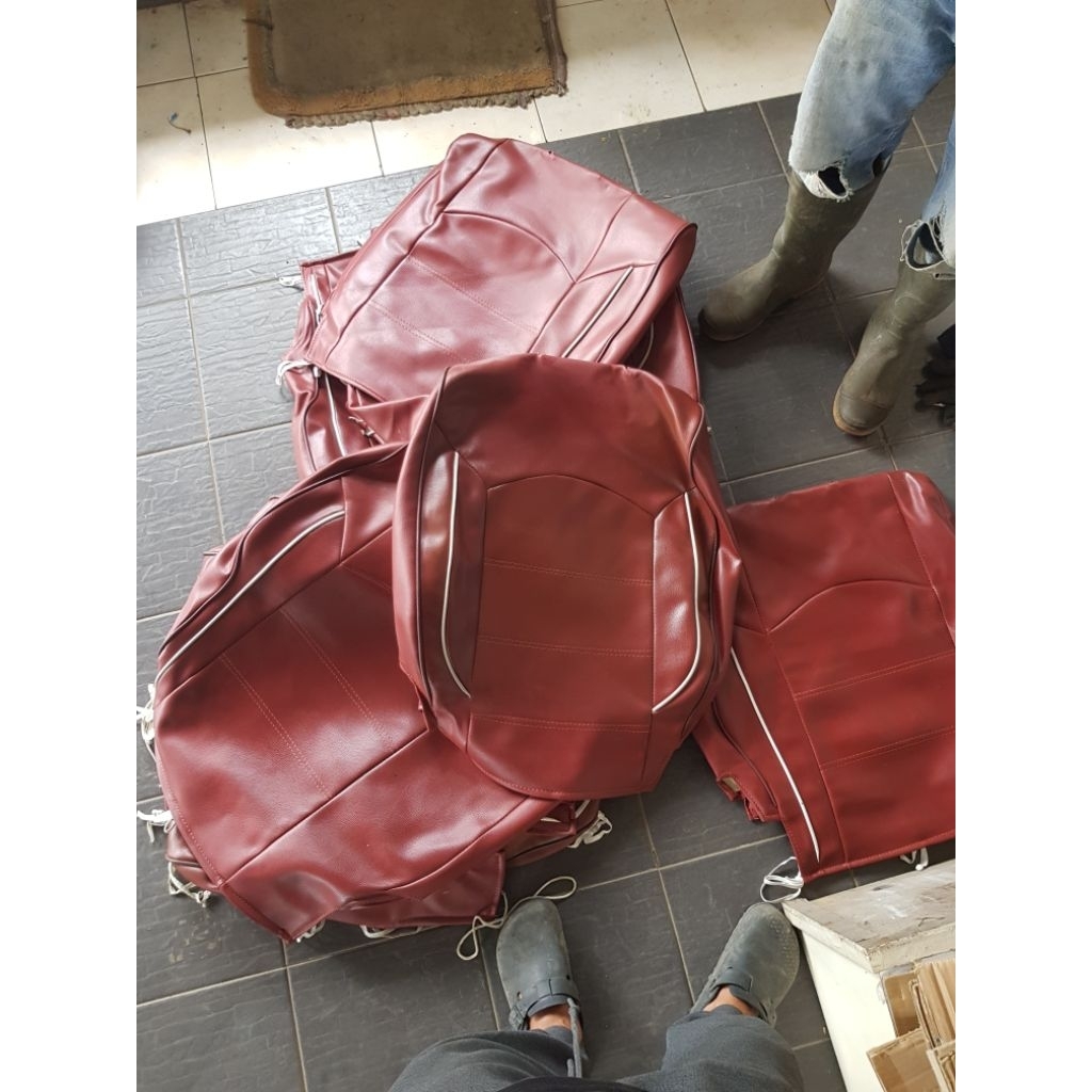 Sarung jok bekas avanza xenia lama