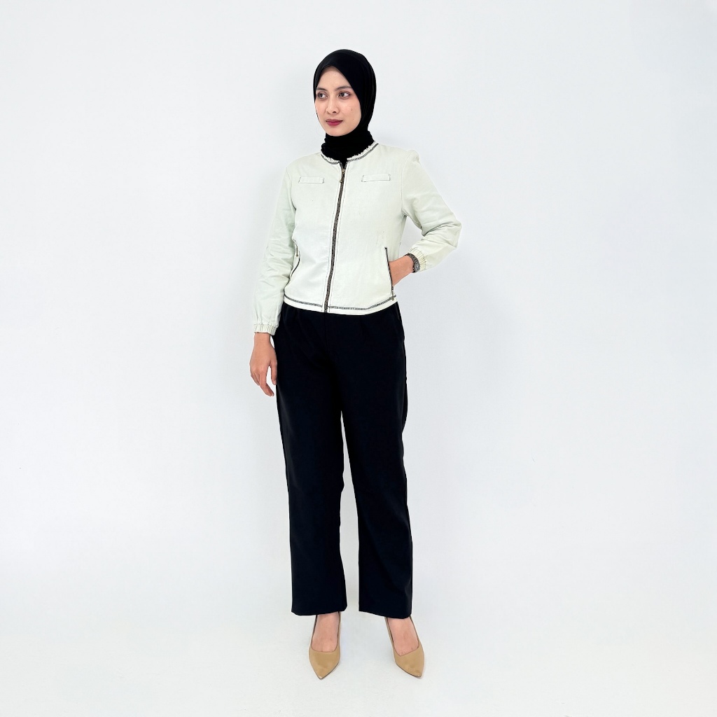DEFECT Jaket Jeans Wanita Resleting Depan Aktif Premium Lengan Rib Karet All Size LD 94cm Panjang 54