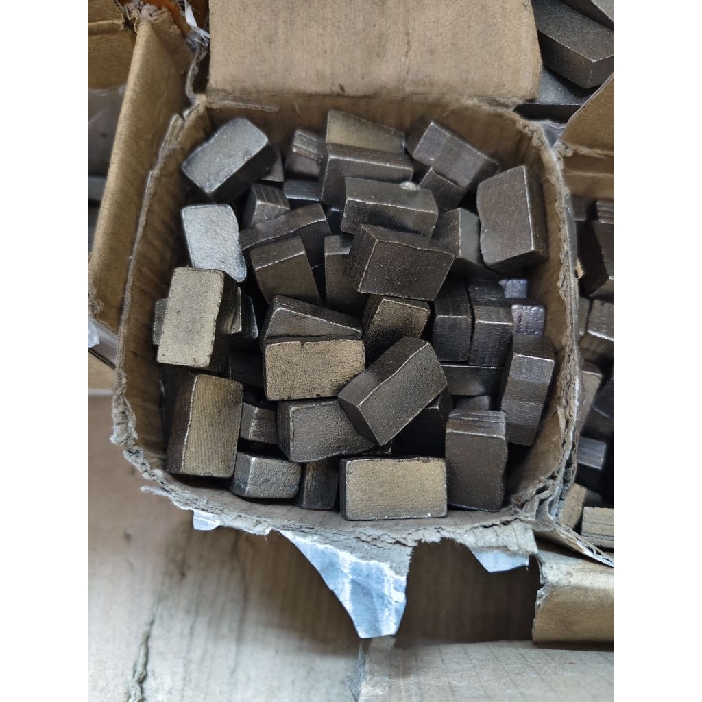 segmen granit m polos