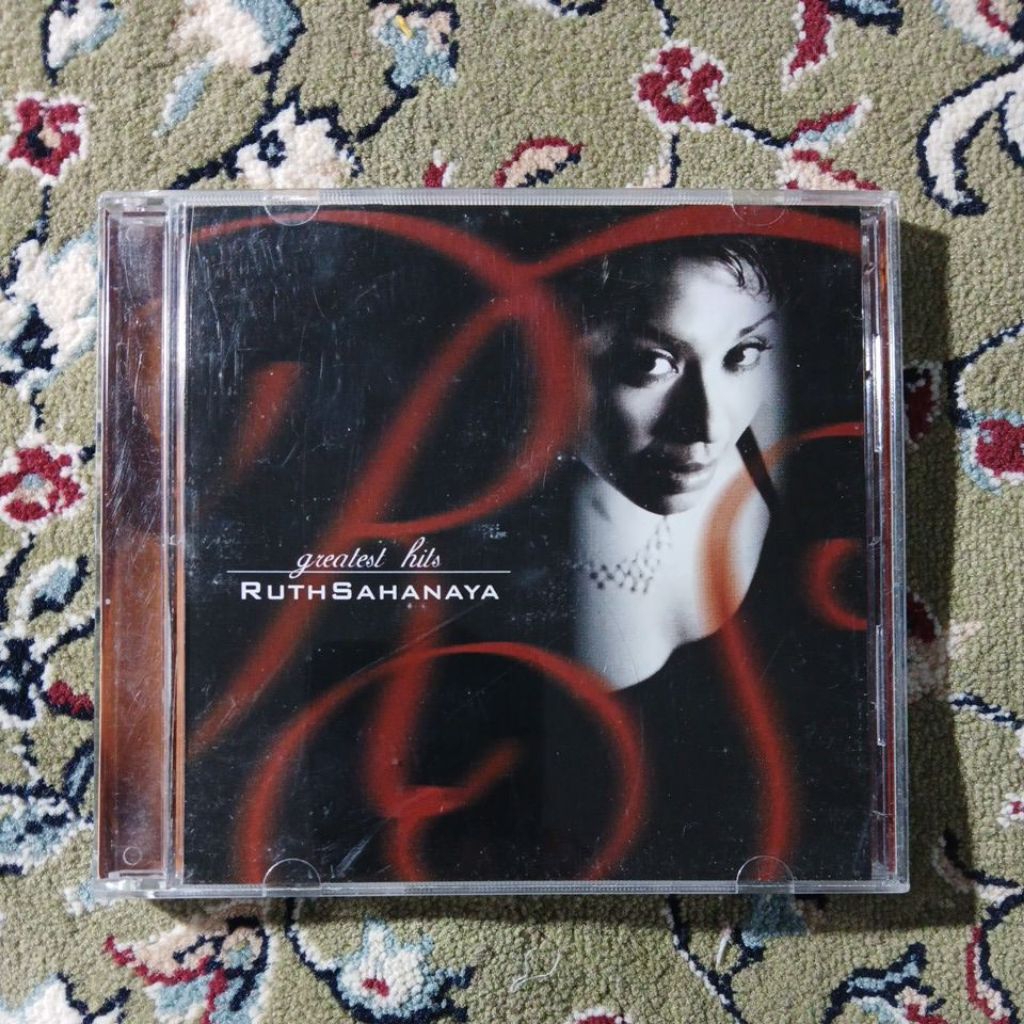 CD RUTH SAHANAYA - GREATEST HITS ( GOLD DISC )
