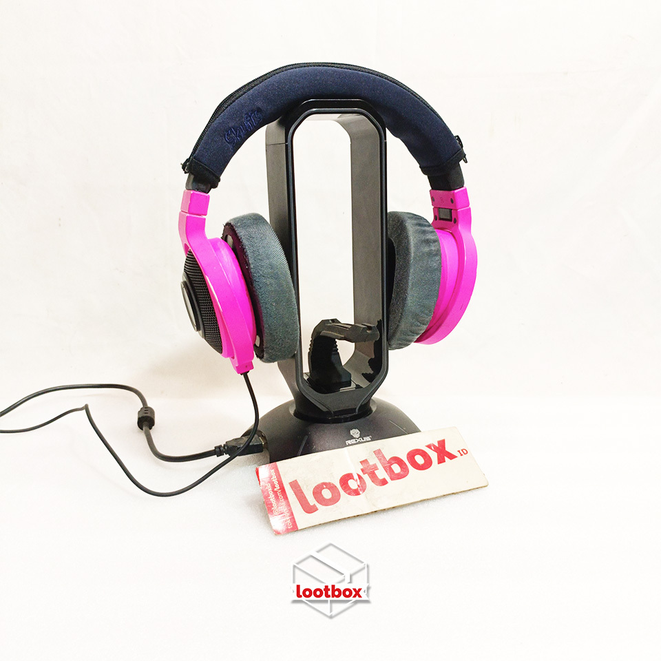 Razer Kraken Pro V2 (Neon Pink) Analog 3.5mm Gaming Headset with Retractable Mic (PC/Console/Mobile)