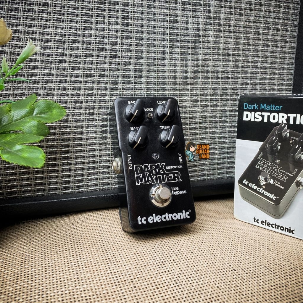 TC Electronic Dark Matter Distortion