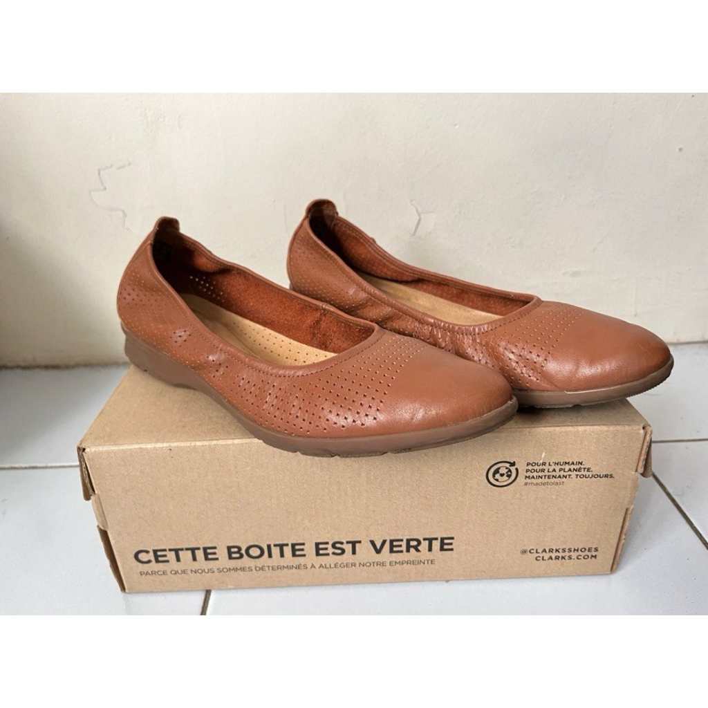 Clarks Women Sepatu (shoes) 39 [preloved]