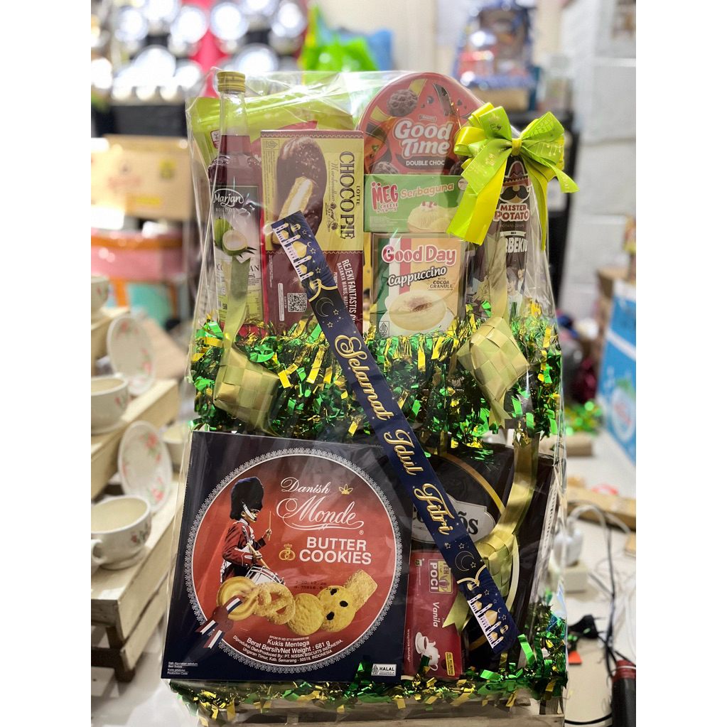 parcel lebaran premium semarang/parcel lebaran premium/parcel lebaran idul fitri/parcel snack