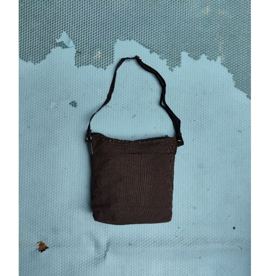 Slingbag/Tas Harian Daily/Tas Pria Cowok Wanita Unisex/Tas Hp Hape Second ORI Brand UNIQLO